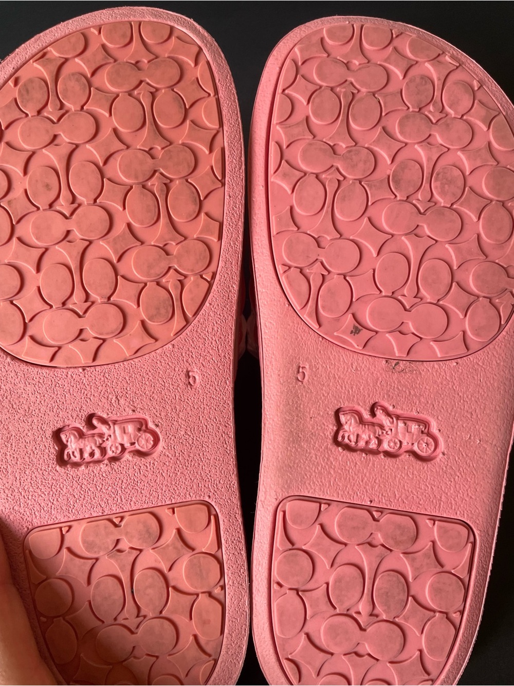 Fun COACH Women Unna Sport Slides in Taffy Pink Size 5 Casual Summer Shoes Logo - Picture 5 of 5